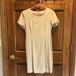 BEIGE/CREAM/LIGHT TAN JENNIFER JAMES DRESS, SIZE 6 PETITE